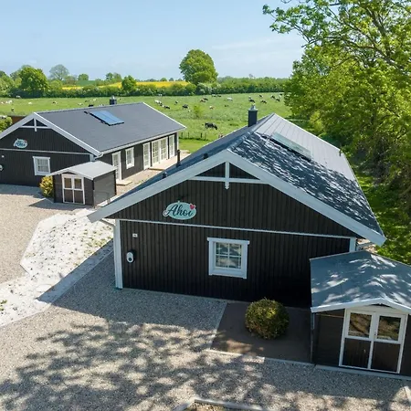 Holiday home Ahoi Luv *